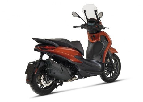 PIAGGIO BEVERLY 300 EURO5 PIAGGIO BEVERLY 300 EURO5PIAGGIO BEVERLY PUNTO MOTOR BRUGHERIO