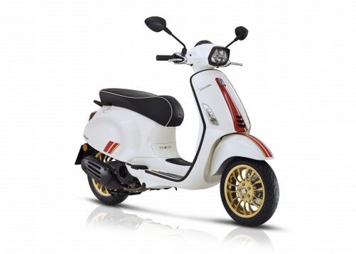 Vespa Sprint 3V 125 Racing Sixties ABS Vespa Sprint 3V 125 Racing Sixties ABS