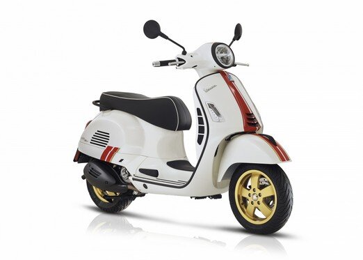 Vespa GTS Super Racing Sixties 300 HPE ABS ASR Vespa GTS Super Racing Sixties 300 HPE ABS ASR